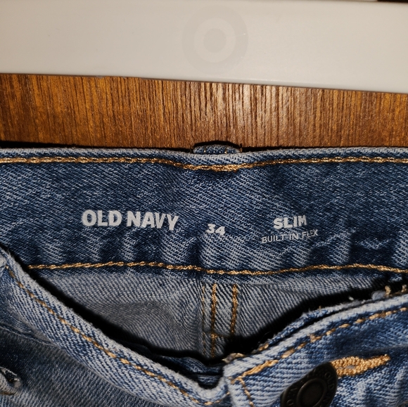 Mens Old Navy Slim Fit Built-In Flex Denim Shorts, Size 34 waist - Picture 3 of 5